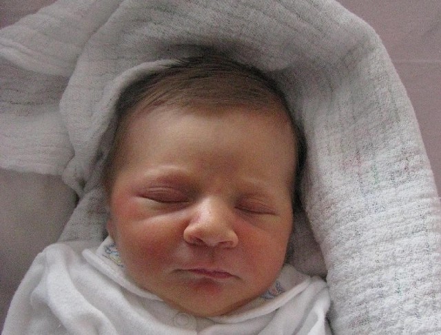 Igor Pietraszek to pierwsze dziecko Magdaleny i Wojtka. Syn urodził się 13 listopada, ważył 3650 g i mierzył 57 cm.