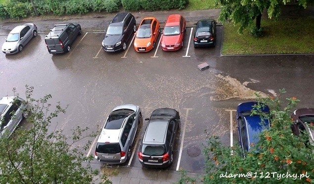 Oberwanie chmury w Tychach spowodowało liczne zalania i...