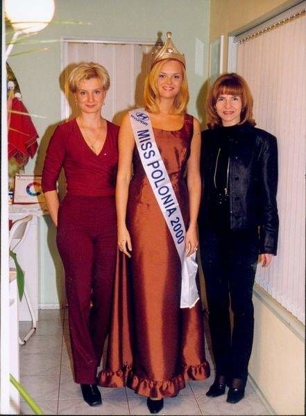 Maryla Rzeszut (pierwsza z prawej) z Miss Polonia 2000, grudziądzanką Justyną Bergmann i wizażystką, kosmetologiem Małgorzatą Daniel (pierwsza od lewej).
