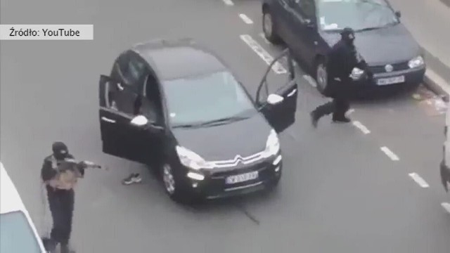 Sprawcy ataku na "Charlie Hebdo" zastrzelili na ulicy policjanta