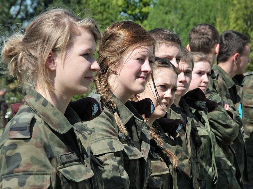 Fryzjerki pokazały stylizację uczesań, a druhowie z OSP w...