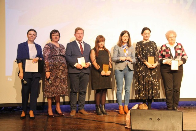 "Razem możemy więcej" to wydarzenie, które powstało we współpracy Gminy Miasto Chełmno ze Stowarzyszeniem LGD Chełmno, by uczcić Światowy Dzień Organizacji Pozarządowych