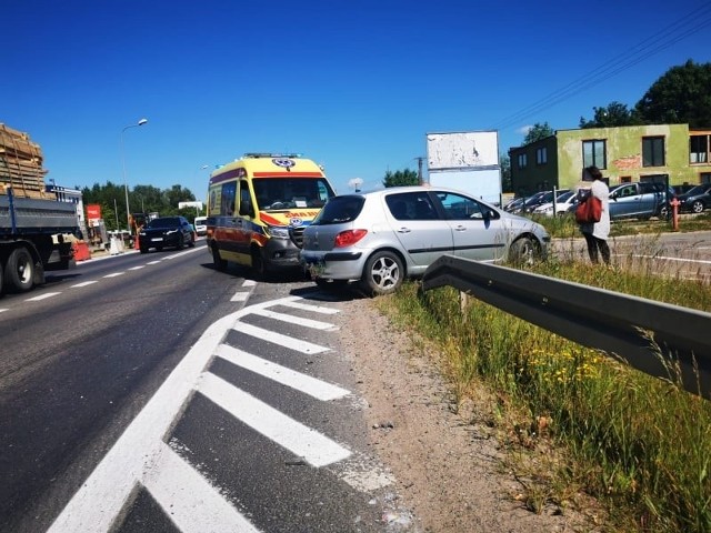 Do zdarzenia doszło w poniedziałek w godzinach popołudniowych na ulicy Szczecińskiej w Koszalinie.