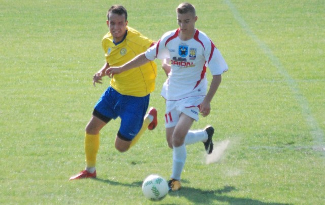 Piłkarze Juventy przegrali pierwszy mecz z Elaną Toruń 0:1.