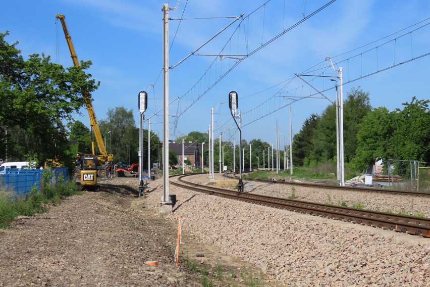 Miasto chce wybudować 900-metrową drogę wzdłuż torów...