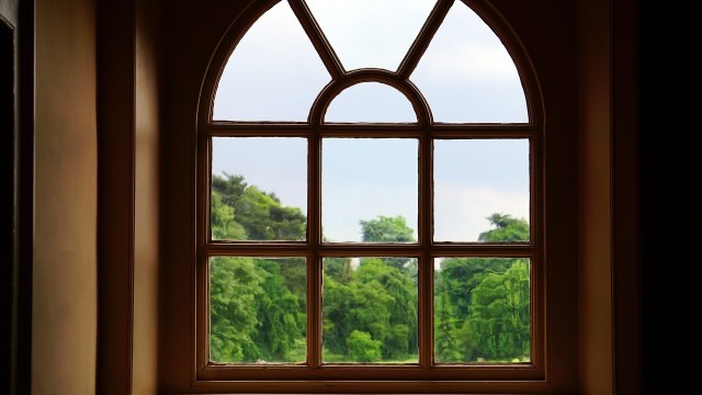 Kupując okna zapoznajmy się dokładnie z zakresem i warunkami gwarancji. Różne elementy okna mogą mieć np. różny okres gwarancji.