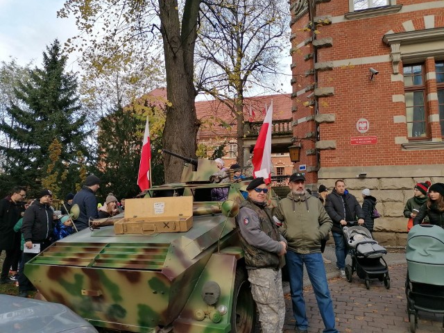 Wojewódzkie obchody Święta Niepodległości zainaugurowała msza święta w szczecińskiej katedrze.