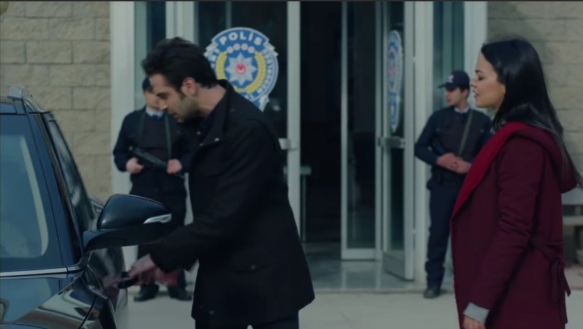 "Wieczna miłość" odcinek 180. Zeynep ratuje Kemala przed więzieniem! Emir nie daje za wygraną! [STRESZCZENIE ODCINKA]