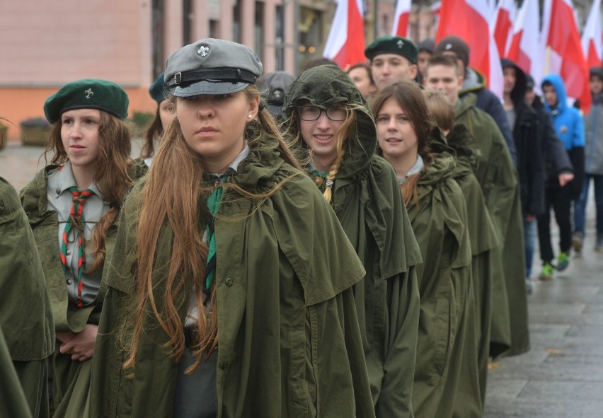 Święto Niepodległości w Radomiu. Widowisko "Wolność kocham i rozumiem" w wykonaniu młodzieży