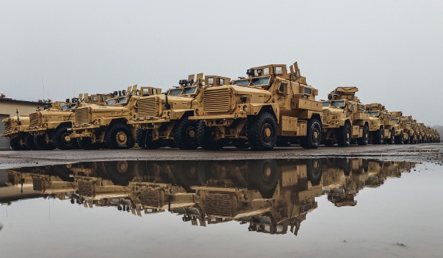 63 pojazdy MRAP trafiły do batalionu remontowego w Czarnem, gdzie są dostosowywane po polskich przepisów i wymagań WP.