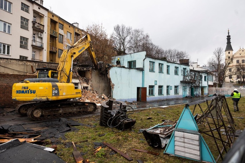 Agencja Rozwoju Miasta Krakowa twierdzi, że budynki wyburza...