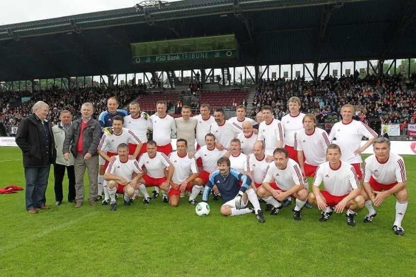 W meczu oldbojów zagrało sześciu Polaków.