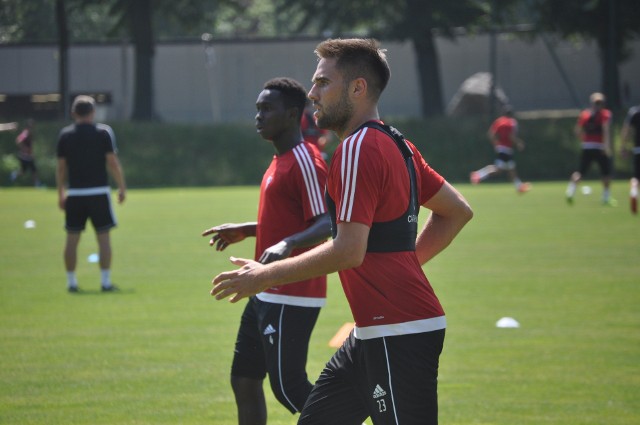 Filip Bainović na treningu Górnika Zabrze.