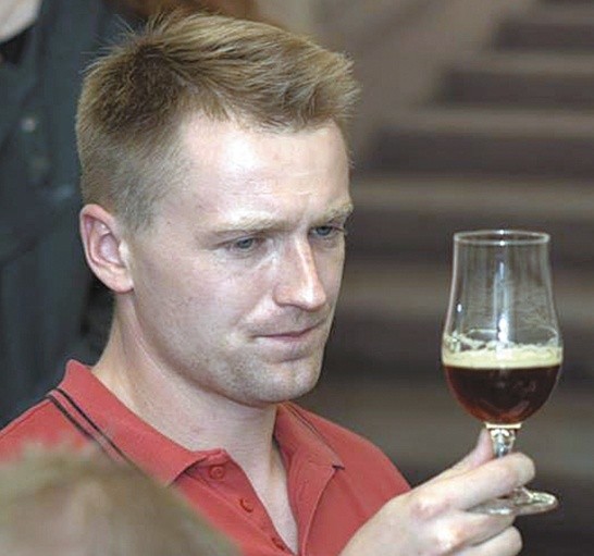W konkursie piw domowych w Warszawie Czesław Dziełak nie tylko startował, ale też sędziował