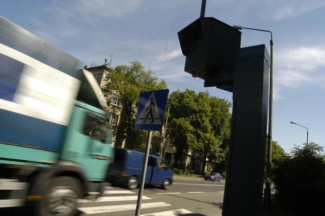 Opolska policja ma jeden fotoradar. Wczoraj wisiał na słupie przy ul. Plebiscytowej.