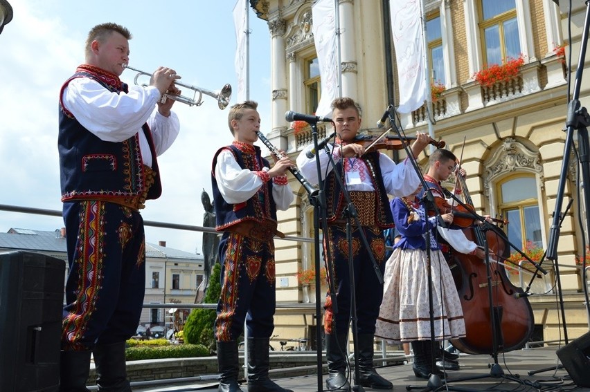 Dzieci z Mystkowa i ze Sławuty na Ukrainie oczarowały publiczność [ZDJĘCIA]