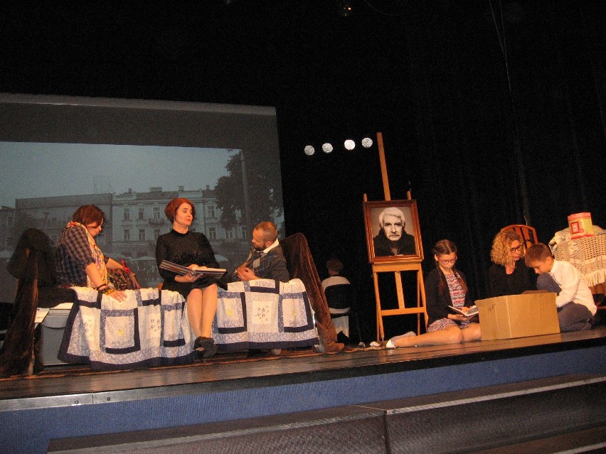 Radom. Nowa premiera Teatru Resursa to "Aniołek" według powieści Beaty Pawlak 