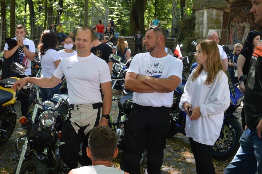 Motocykliści pielgrzymowali w niedzielę na Górę św. Anny [ZDJĘCIA]