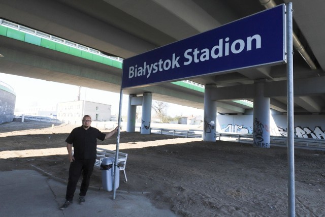 Marcin Wróbel mówi, że podróżni będą musieli do najbliższych przystanków iść kilkaset metrów.