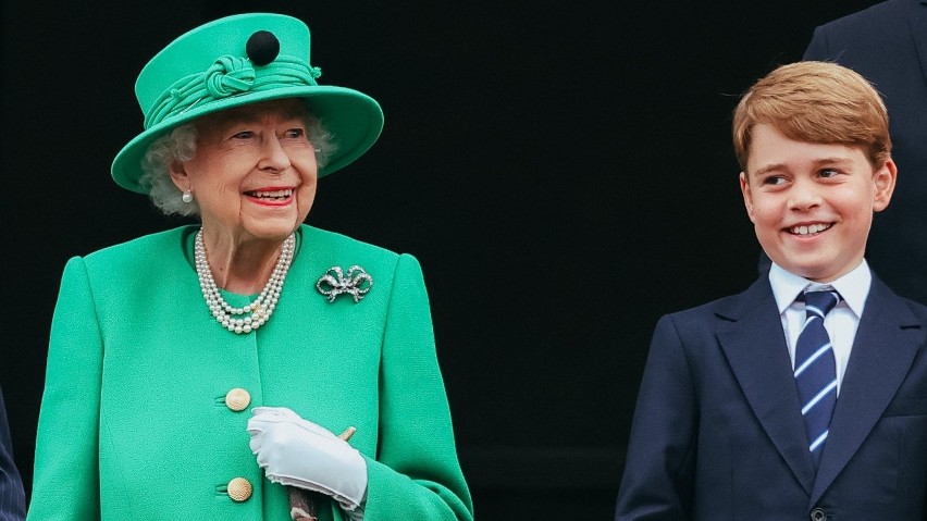 Królowa Elżbieta i książę George.