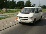 Piastowska: potrącenie na przejściu. Volkswagen uderzył w kobietę (zdjęcia)