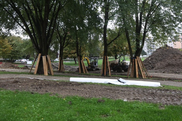 Trwa drugi etap rewitalizacji parku w Kurdwanowie