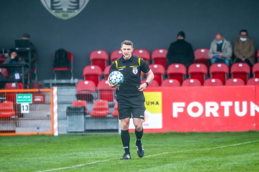 Fortuna 1 Liga. Radomiak Radom pokonał 4:0 Puszczę w Niepołomicach (DUŻO ZDJĘĆ Z MECZU)