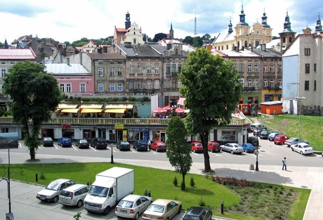 Wysokie bezrobocie i paraliż komunikacyjny &#8211; to, zdaniem kandydatów na prezydenta Przemyśla, najpoważniejsze problemy tego miasta.