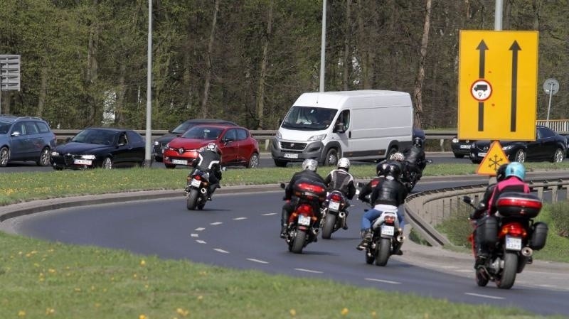 Moto Terror – motocykliści przejechali przez Wrocław. Posypały się mandaty (FILM, FOTO)