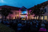 Weekend w powiecie wielickim: Wielka Gala Operowa, piknik w Winnicy Wieliczka, letnie kino w plenerze