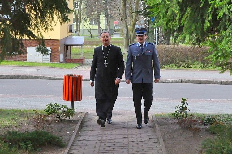 Biskup Polowy Wojska Polskiego w słupskiej Szkole Policji