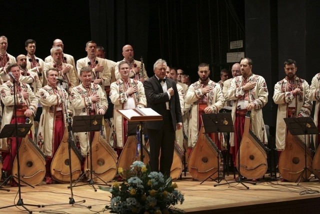 Bytowskie Centrum Kultury zaprasza na koncert charytatywny Narodowej Kapeli Bandurzystów Ukrainy Mayborody.Koncert odbędzie się w sali widowiskowej BCK w środę, 18 stycznia o godz. 18. W programie ukraińskie i polskie kolędy.