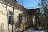 Jakie tajemnice kryją sypiące się mury dworku na Łapczańskim w Łukowicy?