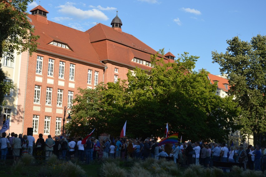 Opole, 3 lipca 2018. Protest w obronie Sądu Najwyższego.