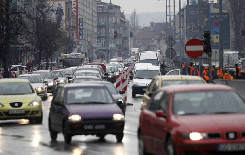 Koronawirus na Pomorzu. Trójmiasto 4 i 5 kwietnia w poprzednich latach. Ulice tętniące życiem, koncerty, wydarzenia sportowe...