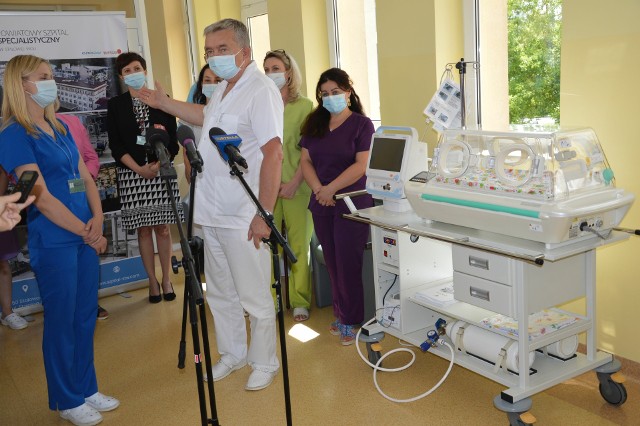 Lekarz Jan Gdula – specjalista pediatrii, specjalista neonatologii, kierujący oddziałem neonatologicznym w Stalowej Woli
