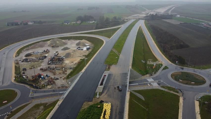 Budowa trasy S7 Moczydło-Miechów. To już wygląda jak ekspresówka!