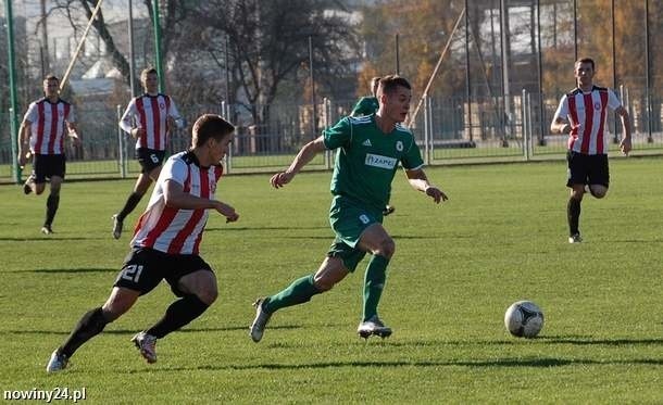 Michał Bereś (w zielonym stroju).