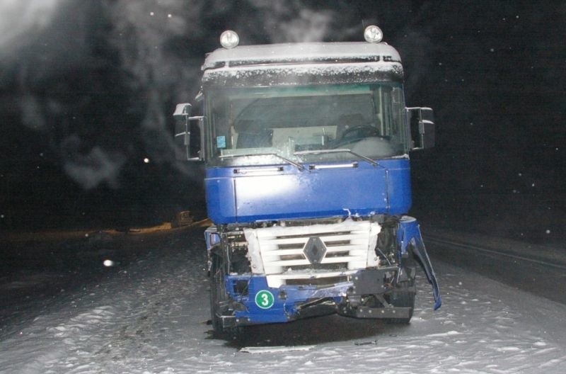 Tir zmiazdzyl 2 osoby. Matka z synem nie zyją.