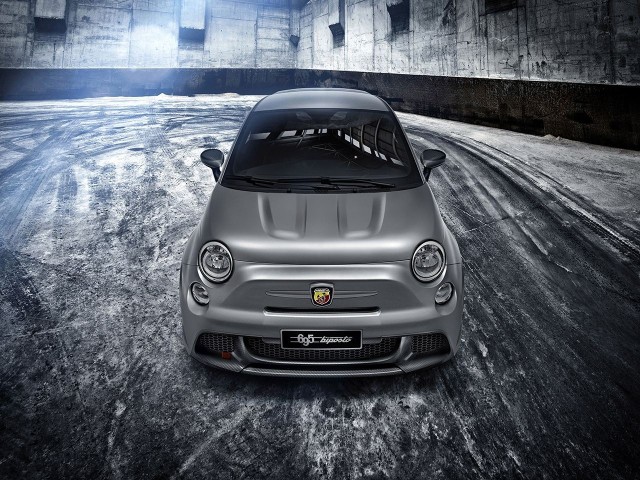 Abarth 695 Biposto, Fot: Abarth