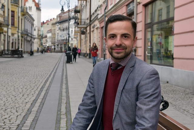 Jakub Bocheński z Nowego Sącza, lokalny lider Wiosny, przekonuje, że nowa partia Roberta Biedronia nie walczy z kościołem i ma dużo do zaoferowania też sądeczanom