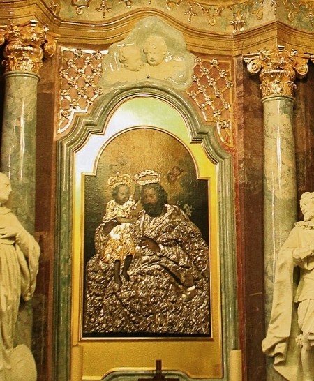 Ołtarz św. Józefa, wcześniej św. Łukasza. Znajduje się na...