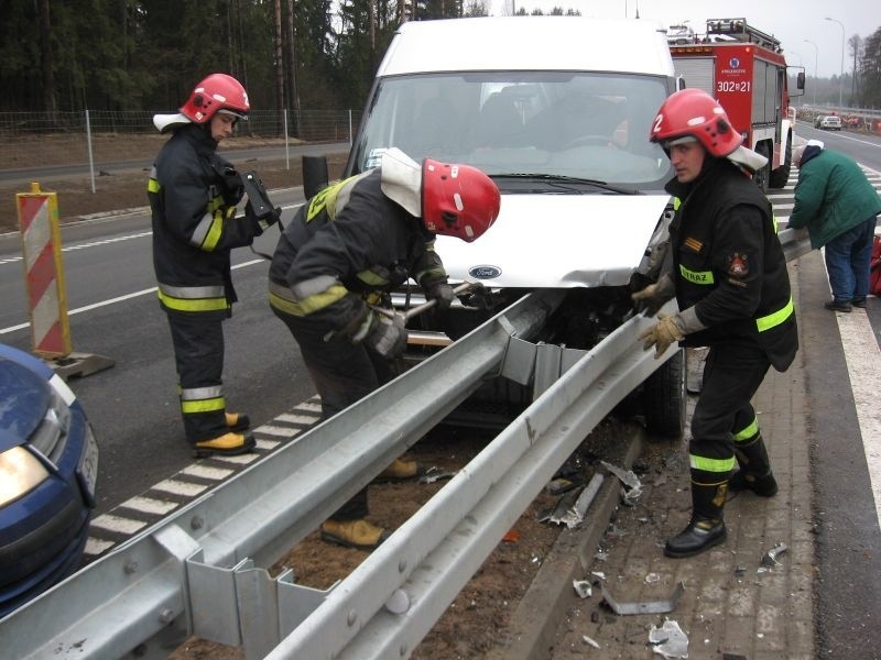 Mężczyzna o mało nie stracił... życia (zdjęcia)