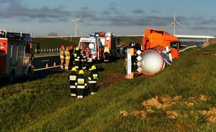 Wypadek na drodze S6 na trasie Koszalin - Kołobrzeg. Uwaga na utrudnienia [zdjęcia]