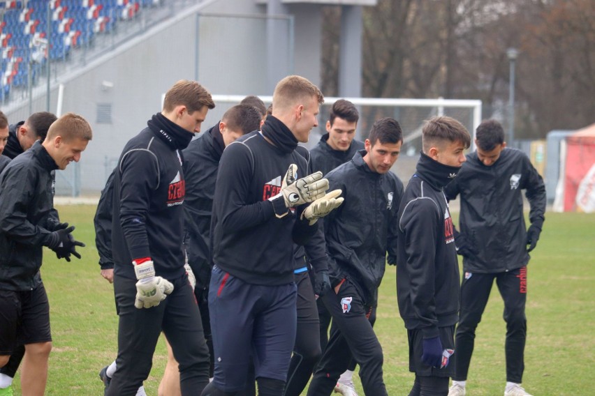 Sporo kłopotów kadrowych w Broni Radom. ZDJĘCIA Z TRENINGU 