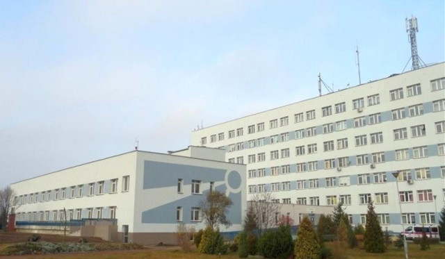 Szpital Wojewódzki w Suwałkach: Dyrektor wprowadził zakaz odwiedzin przez koronawirusa