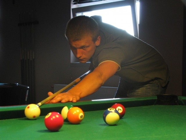Adam Wisz nie pierwszy raz wygrał poniedziałkowy turniej w Ósemce.