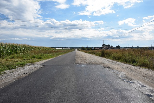 Osoby mieszkające w okolicy drogi Stolno-Wąbrzeźno nie mogą się doczekać zakończenia przebudowy tej drogi