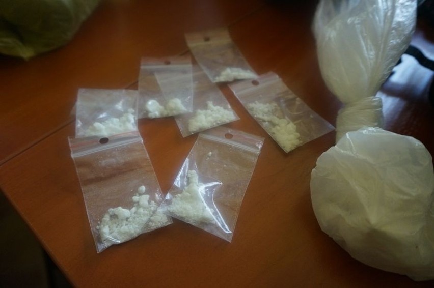 Policja przejęła ponad 11 tys. działek narkotyków