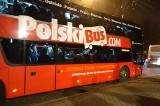 PolskiBus jadący do Wrocławia  uderzył w bariery ochronne